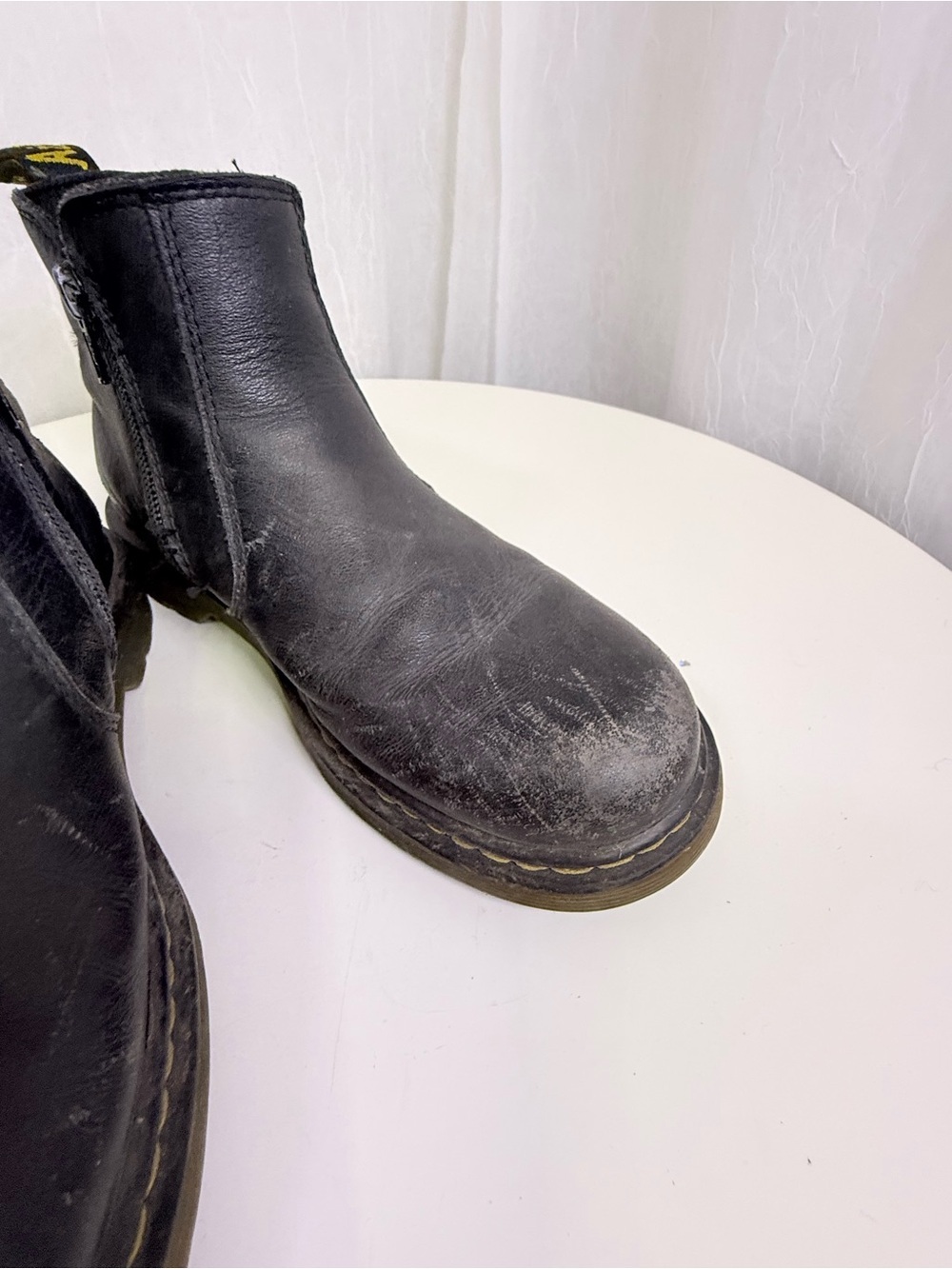 DR. MARTENS JUNIOR 2976 SOFTY T LEATHER CHELSEA BOOTS - Picture 10 of 12